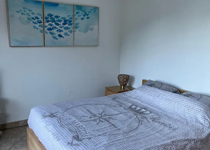 לינה וארוחת בוקר Feelings